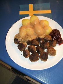 Köttbullar - schwedische Hackbällchen