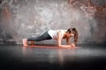 Plank: einfache Übung - nicht nur gegen Nacken- und Rückenprobleme