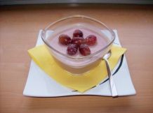 Rotwein-Sahne-Pudding