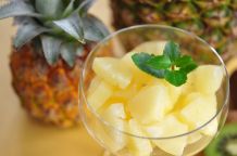Halsentzündungen: Gefrorene Ananas hilft!