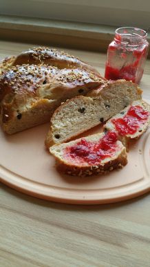 Softer Hefezopf mit Schmand