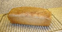 Kräftiges Toastbrot