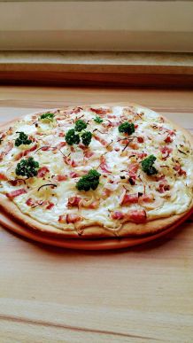 Elsässer Flammkuchen