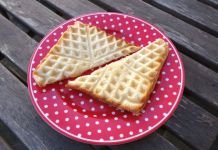 Waffel-Toast mit Käse
