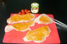 Pesto-Putenbrust mit Zucchini und Tomatenreis