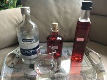 Feinen Himbeer- und Erdbeeressig selbst herstellen