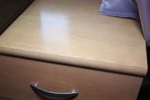 Holzmöbel mit Babypflegetüchern reinigen