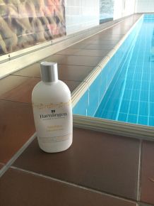 Sensible Haut nach dem Schwimmen pflegen