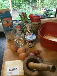 Tarte mit grünem Spargel