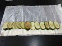 Blätterteig-Blumen mit Lachs-Zucchini- oder Salami-Käse-Füllung