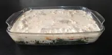 Überbackener Fisch mit Leinsamen-Parmesankruste auf Blattspinat