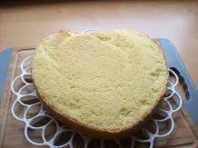 Erdbeer-Herztorte mit Sahne-Frischkäse-Creme und Vanille Glaze