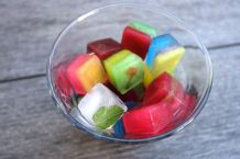 Bunte Eiswürfel selber machen