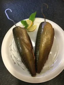 Geräucherte Makrele mit Kartoffelsalat in Honig-Vinaigrette