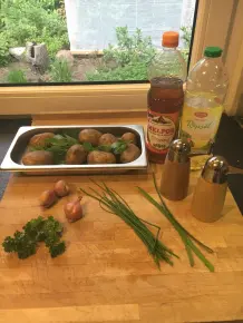 Geräucherte Makrele mit Kartoffelsalat in Honig-Vinaigrette