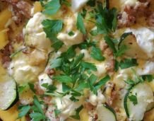 Frittata mit Hühnerhackfleisch, Schafkäse und Zucchini