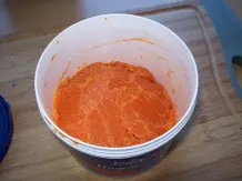 Gratinierter Lachs mit Nudeln in Muskatbutter