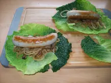 Rostbratwurst im Wirsingmantel