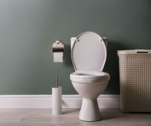 WC und Bad sauber, man riecht es!