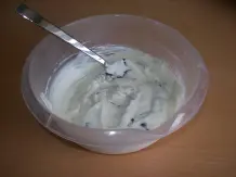 Mango-Quark-Schichtdessert