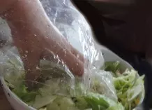 Praktische Hilfe für die Zubereitung von Salaten