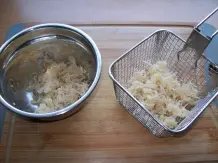 Schweinekotelett mit frittiertem Sauerkraut