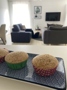 Nussmuffins aus Rührteig - einfach & saftig