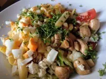 Salat mit karamellisiertem Spargel