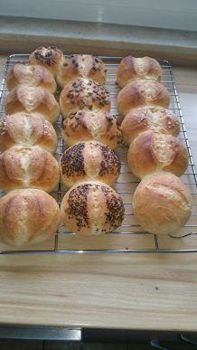 Knusprige Weizenbrötchen, auch für Anfänger einfach zu machen