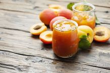 Aprikosenmarmelade mit Zuckermelone und Vanille