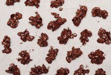 Schokoladige Knuspersnacks selbst gemacht