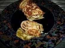 Pfannkuchen mit Walnuss-Basilikum-Pesto