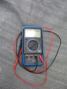 Gefahrlos an elektrischen Geräten messen und Fehler finden