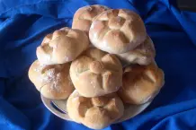 Buttermilch-Brötchen mit zarter Kruste