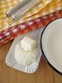 Selbstgemachtes Waschmittel mit Kernseife und Soda