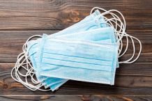 Medizinische Masken für Kinder kürzen und anpassen