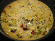 Gemüse-Omelett mit Zucchini und Paprika