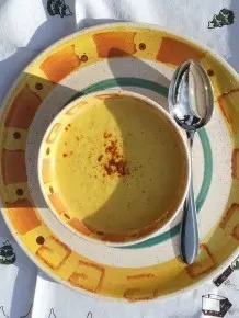 Würzige Maissuppe mit Chili