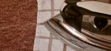 Druckstellen von Möbeln aus Teppich entfernen