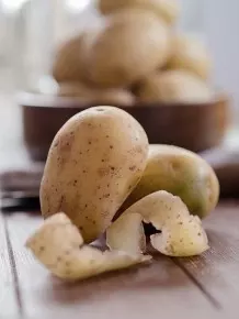 Warum haben Kartoffeln manchmal grüne Stellen?