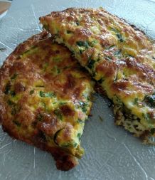 Artischocke kochen: Vegetarische Gemüse-Frittata mit Spargel & Bärlauch