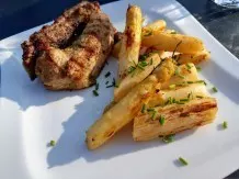 Marinierter gegrillter Spargel