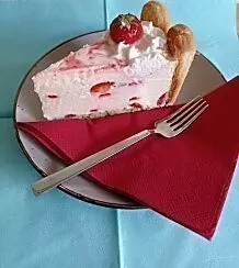 Erdbeer-Sahne-Creme-Torte