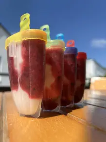 Selbstgemachtes Wassereis - Pink Drink Variante
