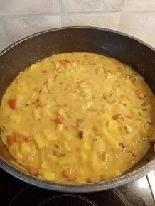 Vegetarisches Curry mit Nudeln