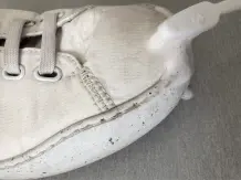 Weiße Sneaker reinigen - 3 einfache Methoden