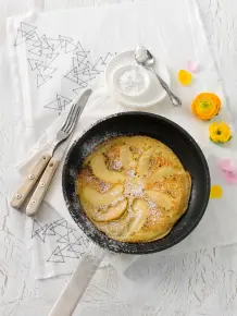 Apfelpfannkuchen - fluffig, einfach & schnell