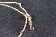 Knoten aus Schmuckkettchen lösen