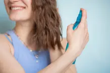 Haare natürlich aufhellen - 7 Hausmittel & Tipps