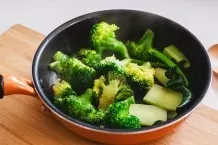 Brokkoli vitaminreich zubereiten